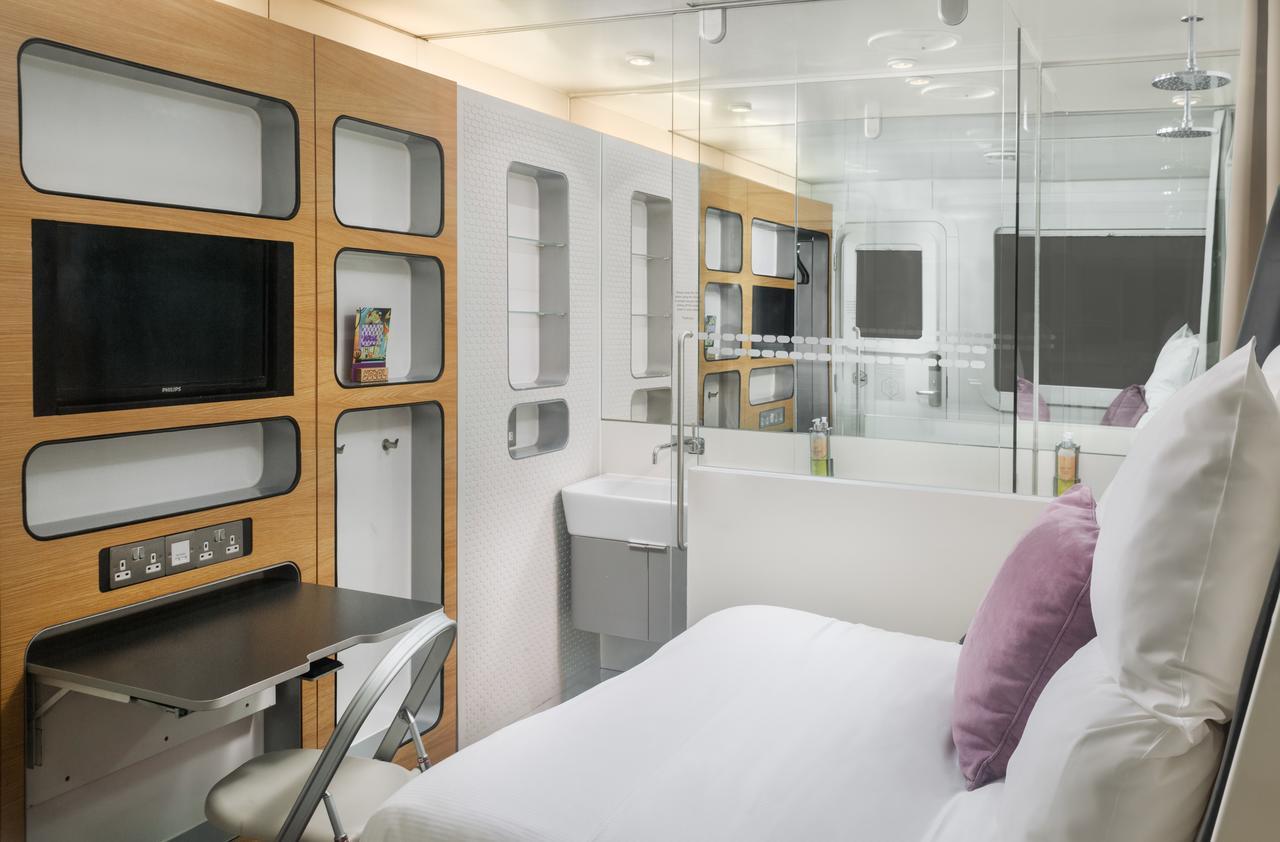 Yotelair London Heathrow Airport Hillingdon Exteriör bild