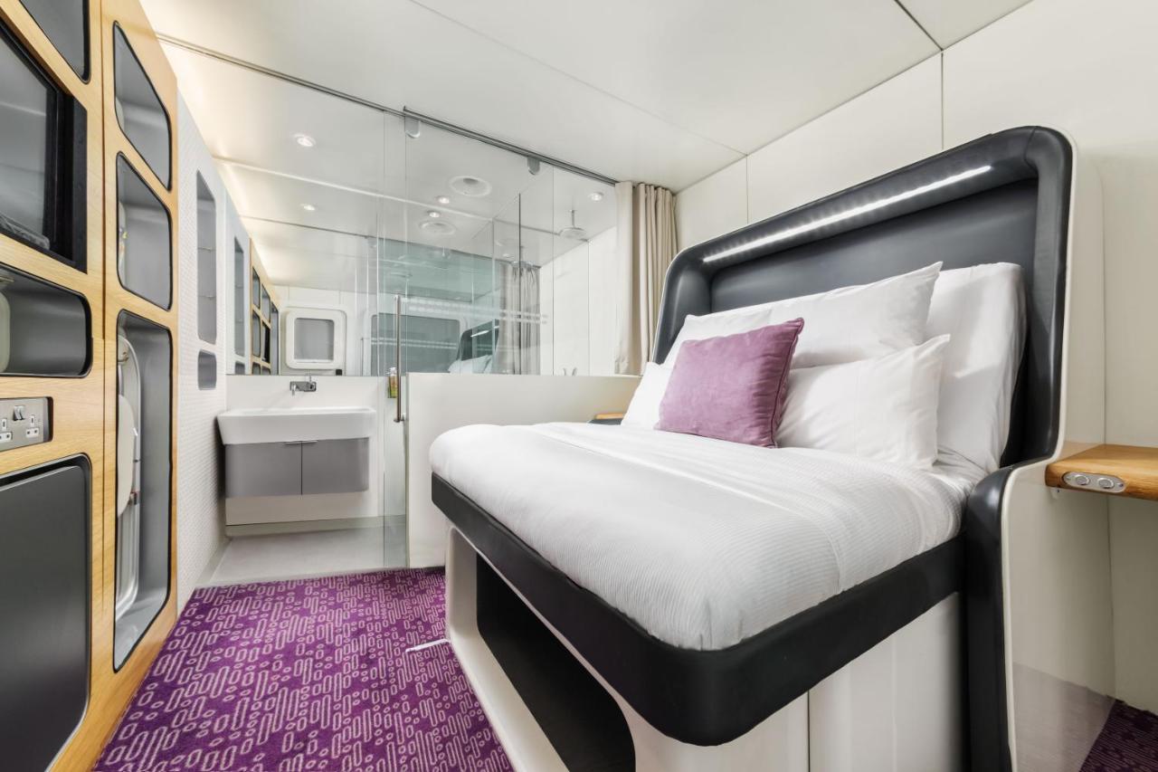 Yotelair London Heathrow Airport Hillingdon Exteriör bild