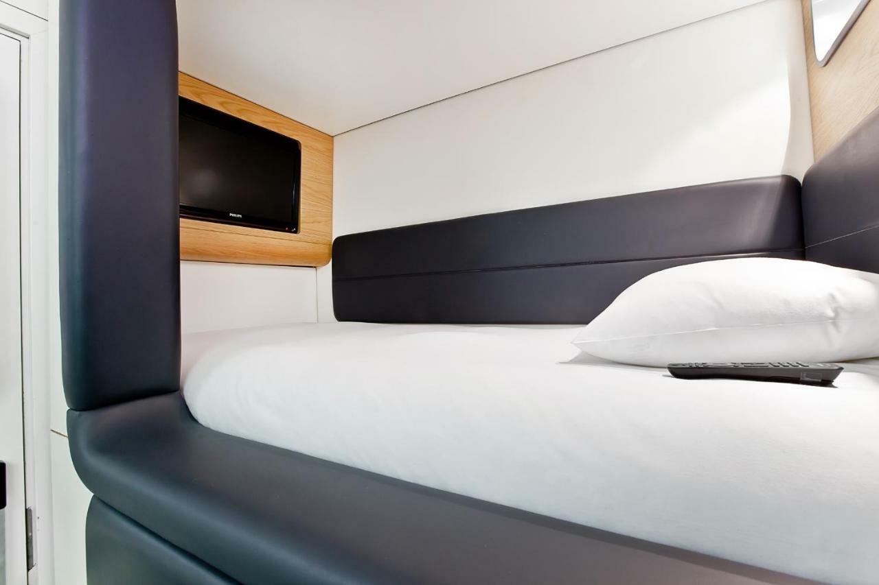 Yotelair London Heathrow Airport Hillingdon Exteriör bild