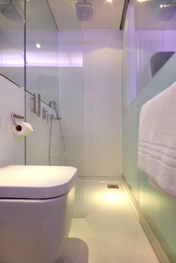 Yotelair London Heathrow Airport Hillingdon Exteriör bild