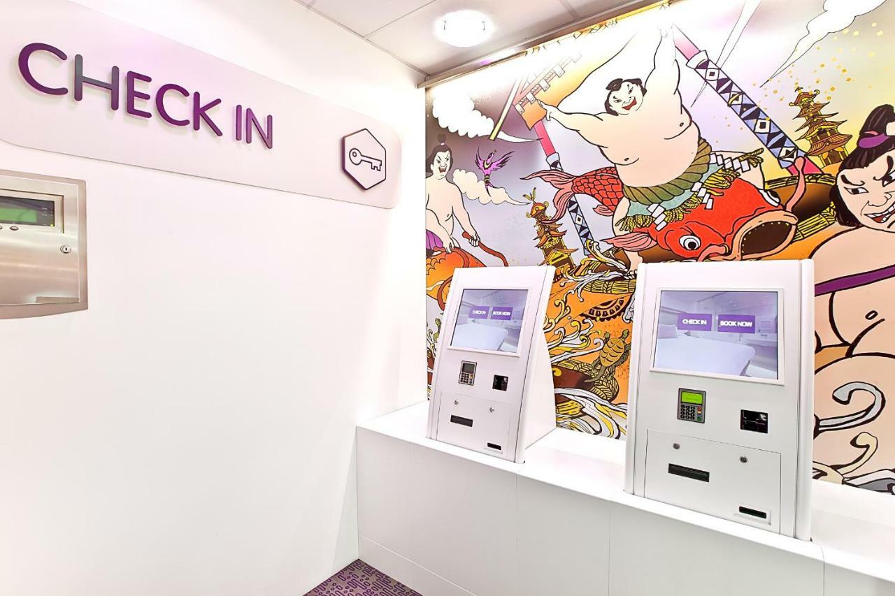 Yotelair London Heathrow Airport Hillingdon Exteriör bild