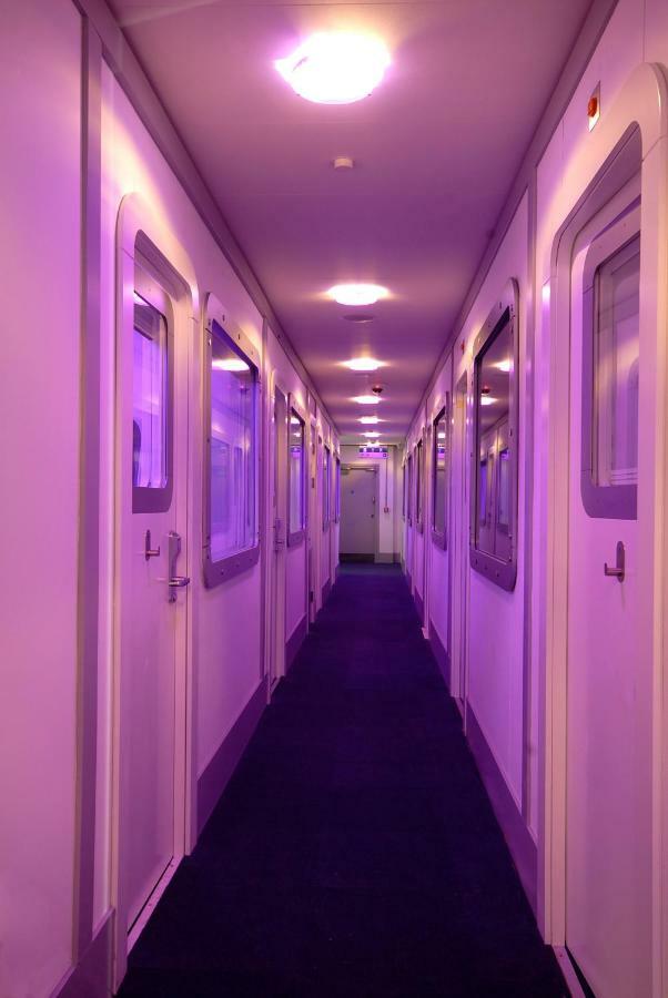 Yotelair London Heathrow Airport Hillingdon Exteriör bild