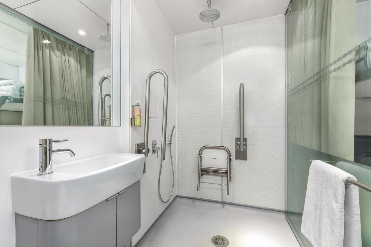 Yotelair London Heathrow Airport Hillingdon Exteriör bild